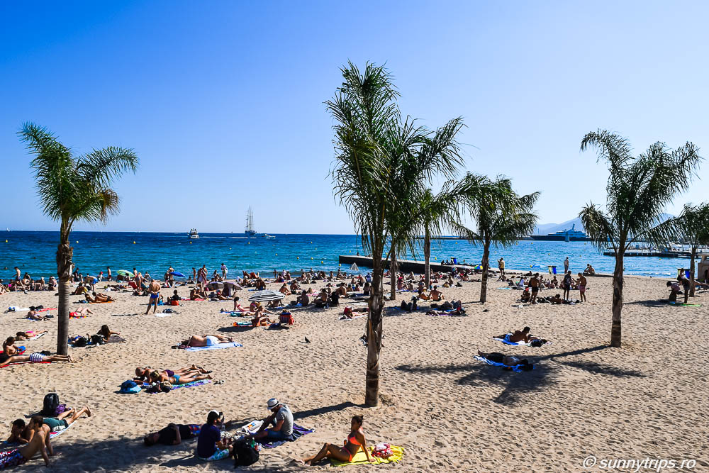 Coasta de Azur: Plaja publică de lângă Palatul Festivalului de la Cannes