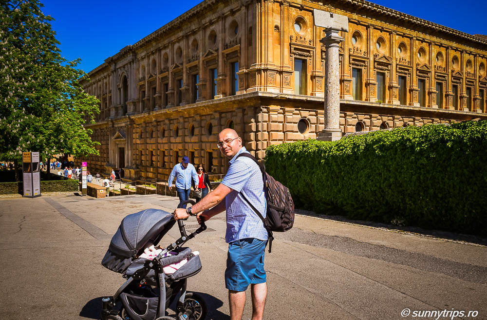 O vizită la Alhambra: Palatul Carlos V