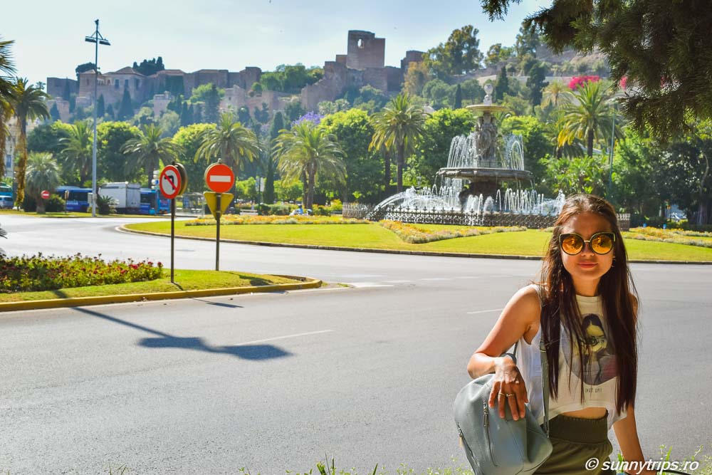 Obiective turistice din Malaga - Fantana celor 3 Gratii