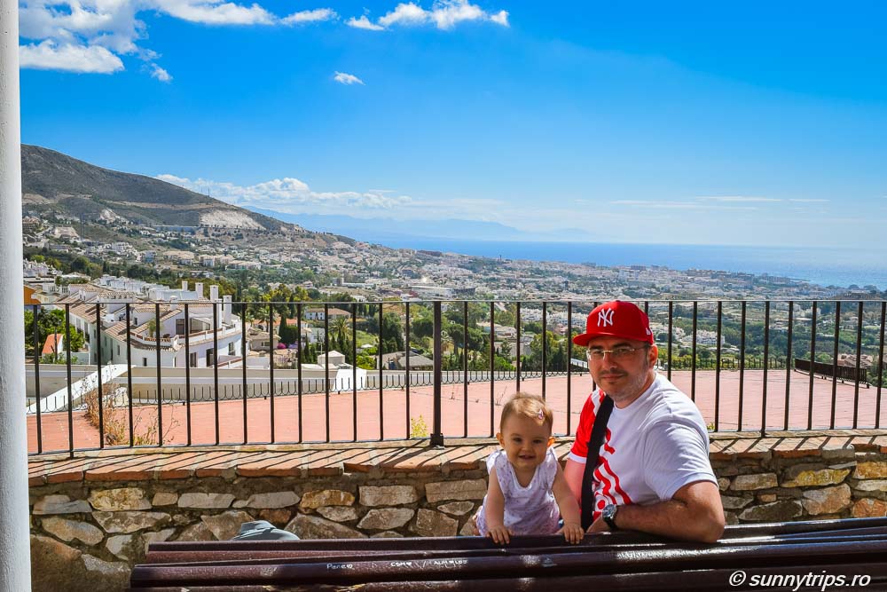 Atracâii turistice din Benalmadena: priveliște de la Iglesia de Santo Domingo de Guzman
