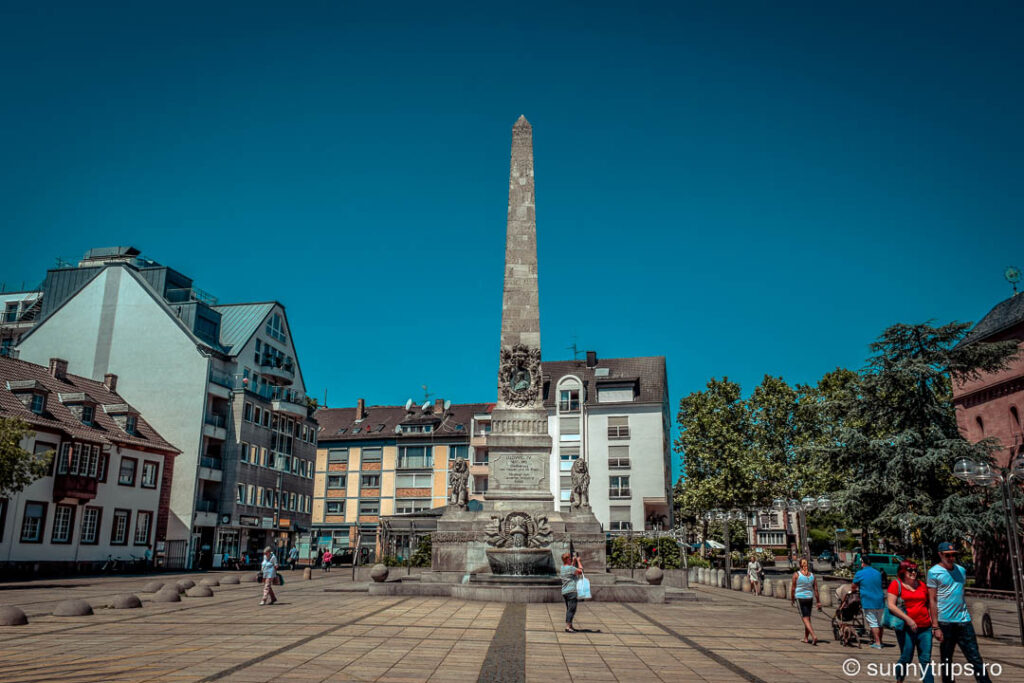 Worms - Orașul Nibelungilor: Ludwigsplatz