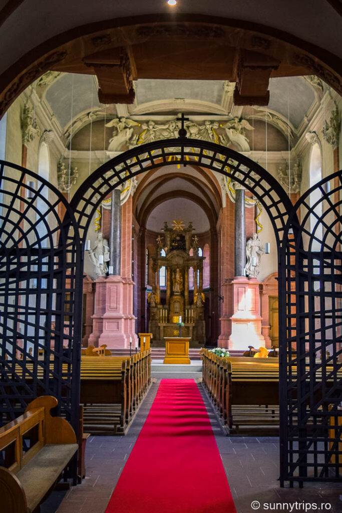 Worms - Orașul Nibelungilor: interior mănăstirea Dominicană