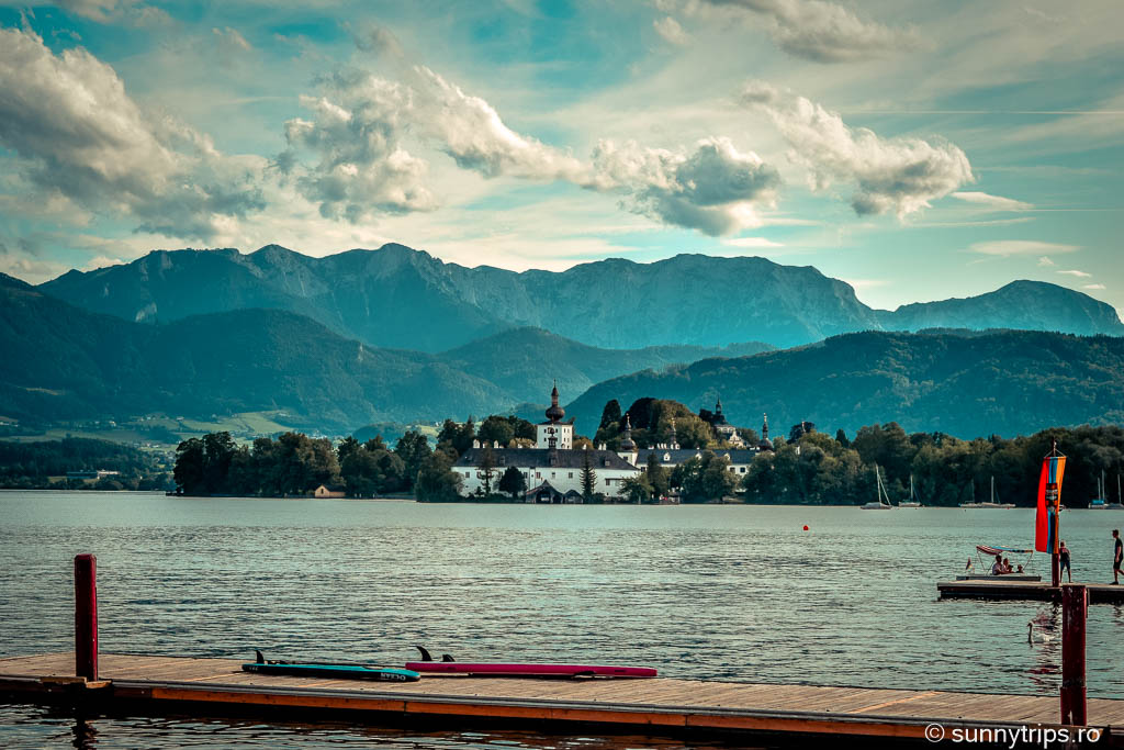 Gmunden: castelul Ort vazut de pe promenada