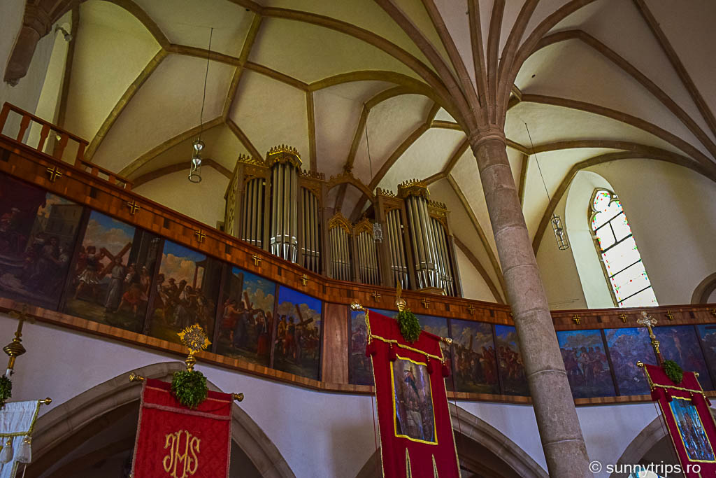 interior biserica catolica din Hallstatt