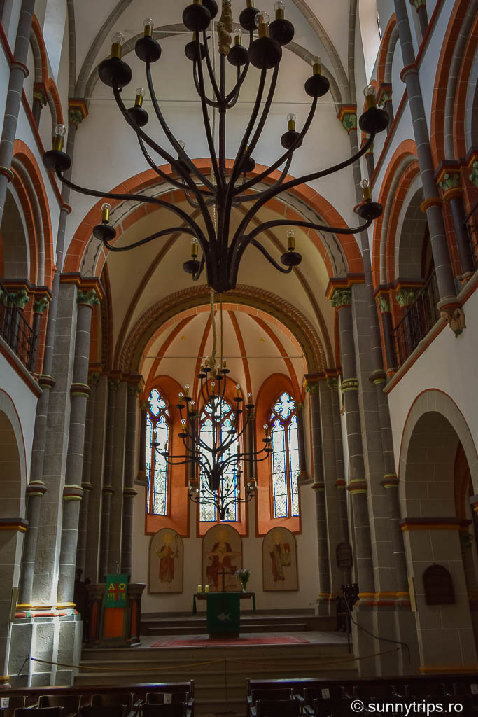 Bacharach pe valea Rinului: interior biserica Sf. Petru
